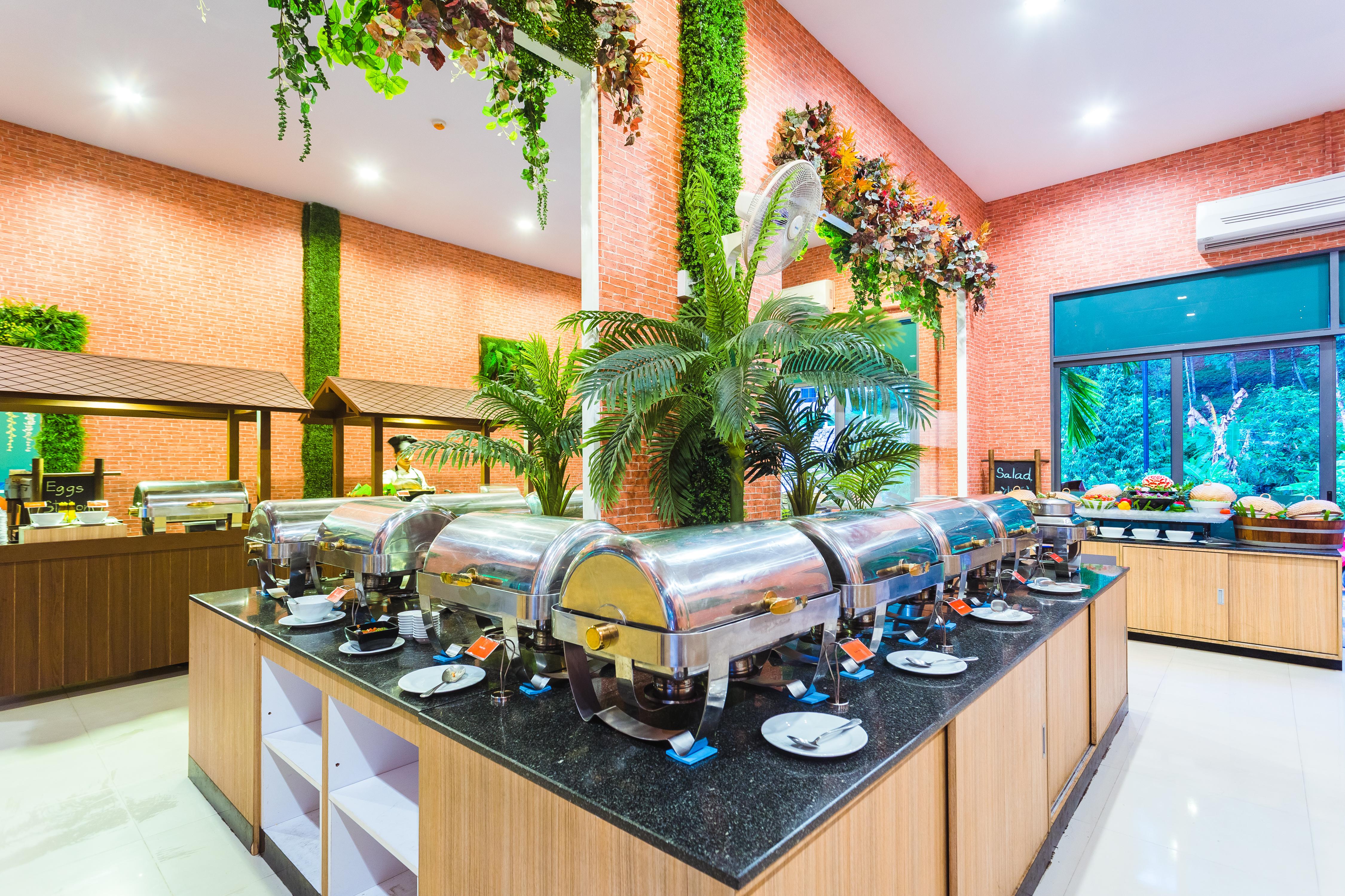 Patong Bay Hill Hotel Eksteriør billede