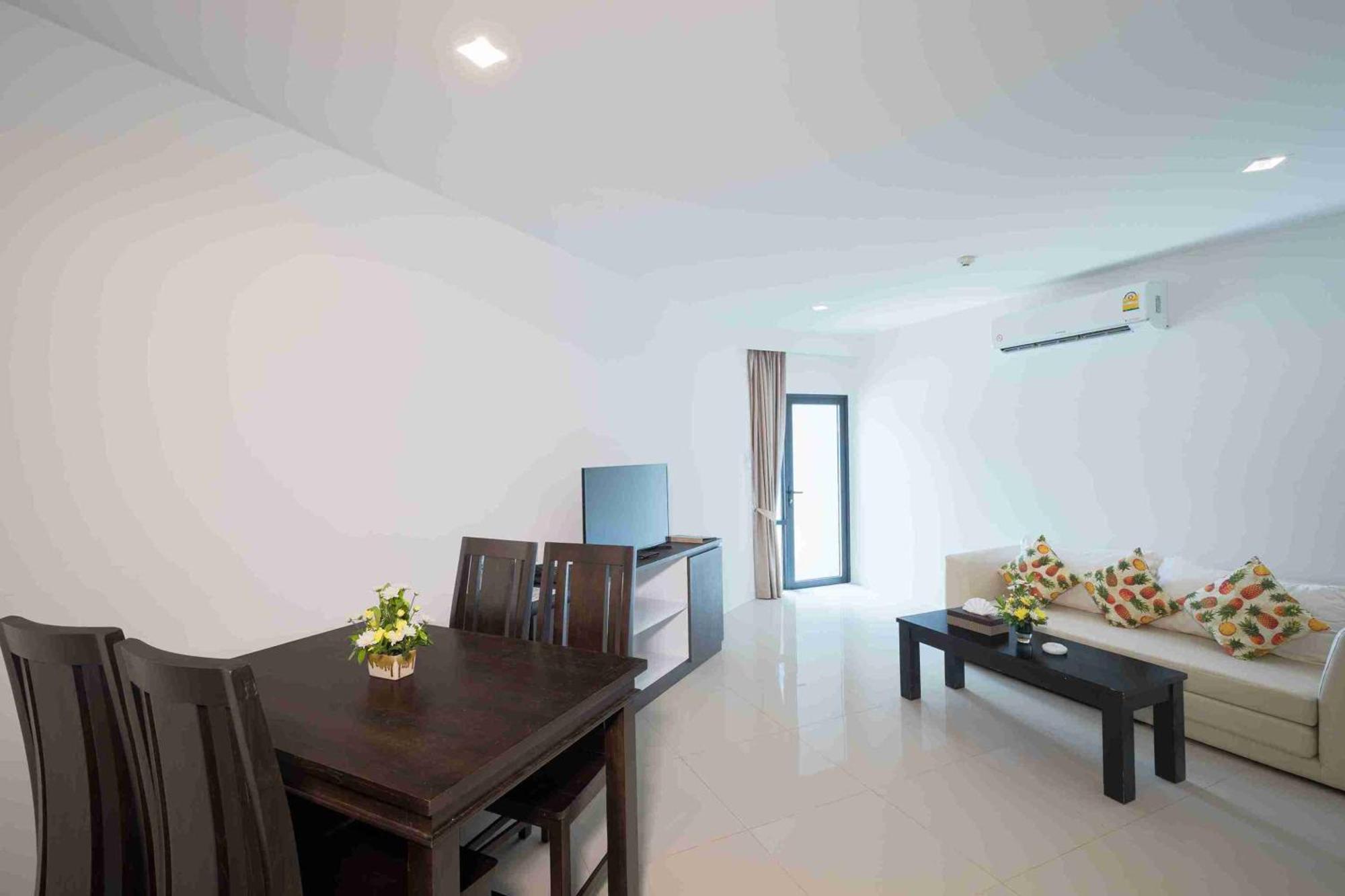 Patong Bay Hill Hotel Eksteriør billede