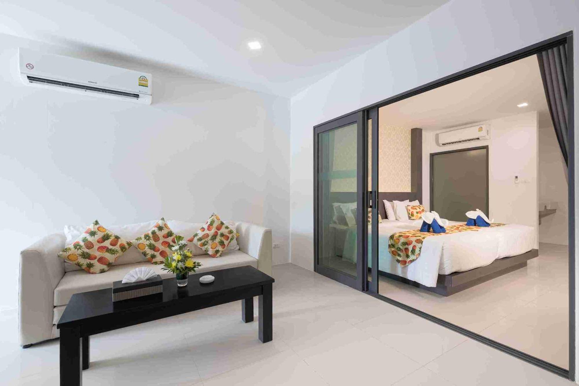 Patong Bay Hill Hotel Eksteriør billede