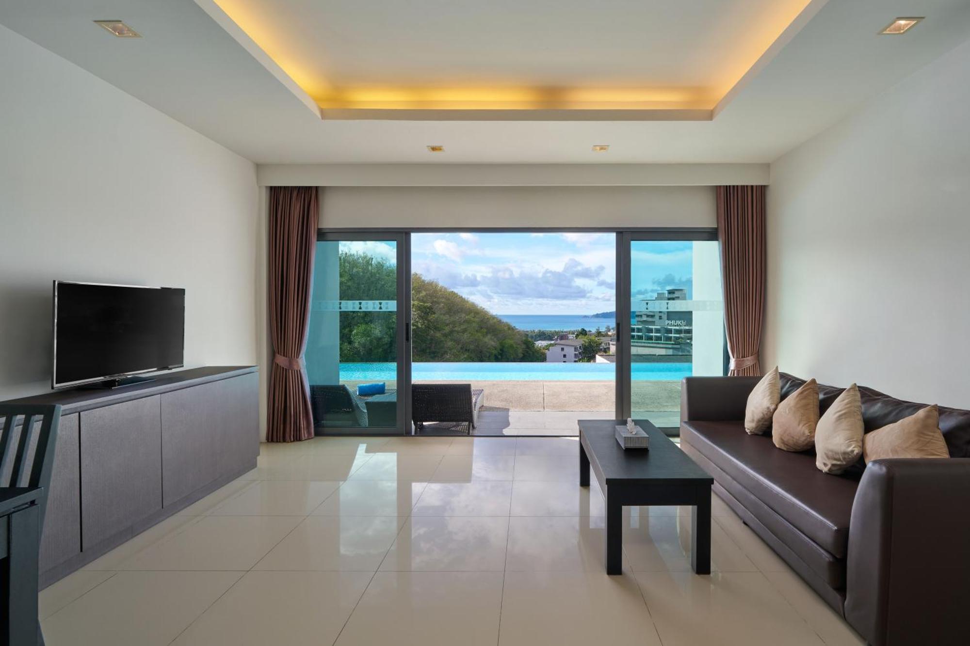 Patong Bay Hill Hotel Eksteriør billede