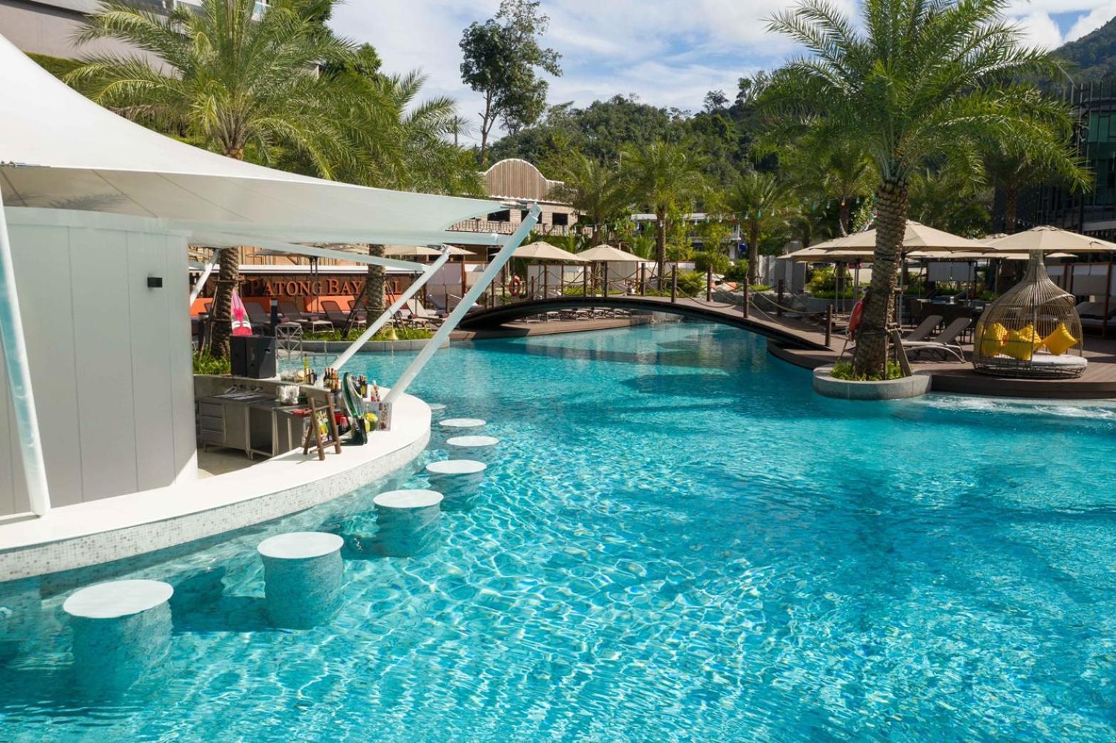 Patong Bay Hill Hotel Eksteriør billede